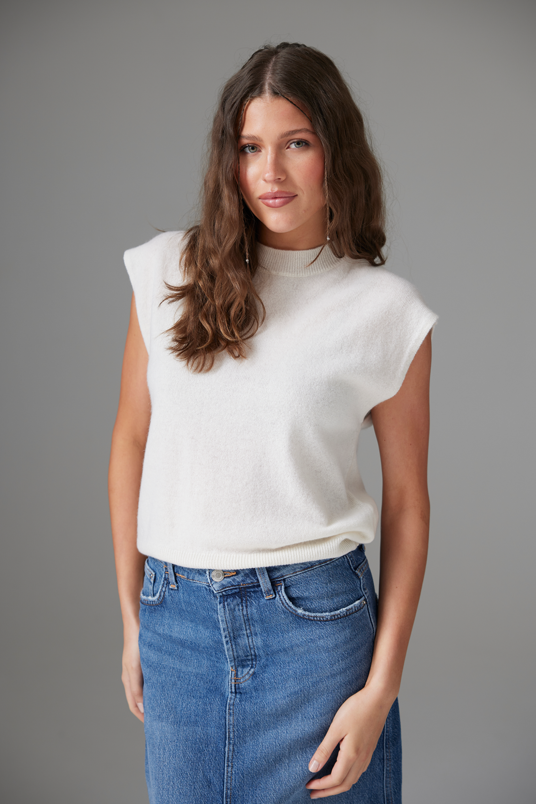 LUCCA CREW NECK TANK 